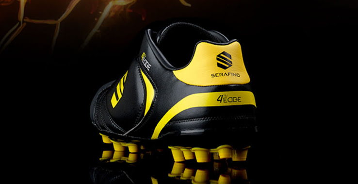 toe poke football boots