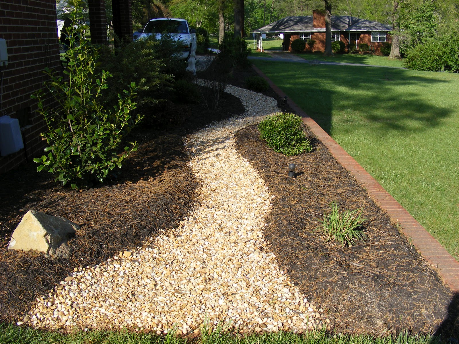 Wayne Dickerson Landscaping, LLC Sculptured Mulch with Stone Walkway