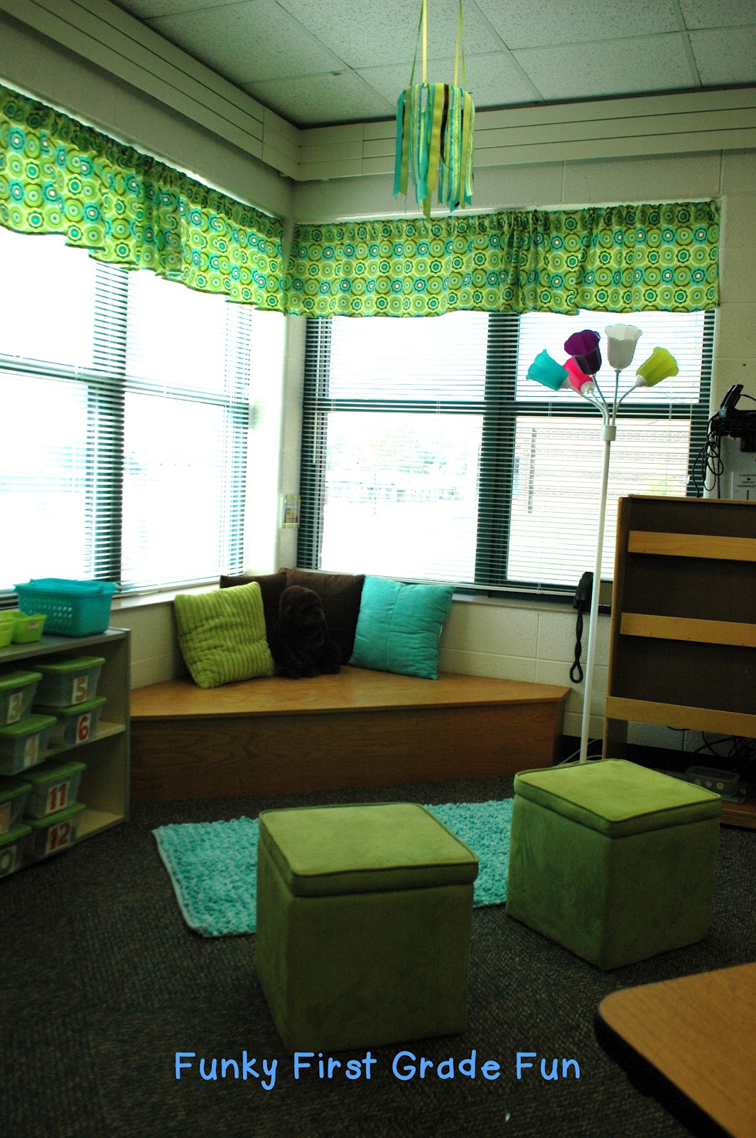 Funky First Grade Fun: Time for a Classroom Photo Tour