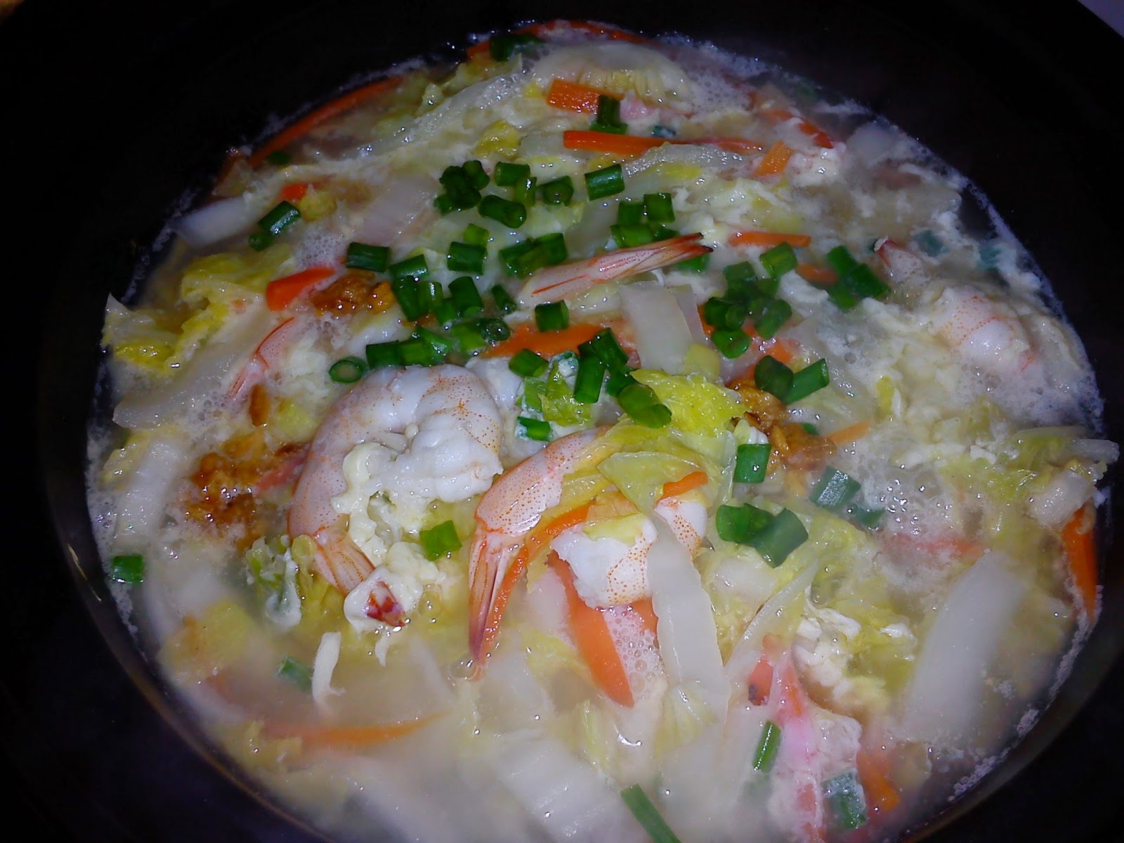 Cooking Pleasure Chinese Cabbage, Prawns and Egg Soup