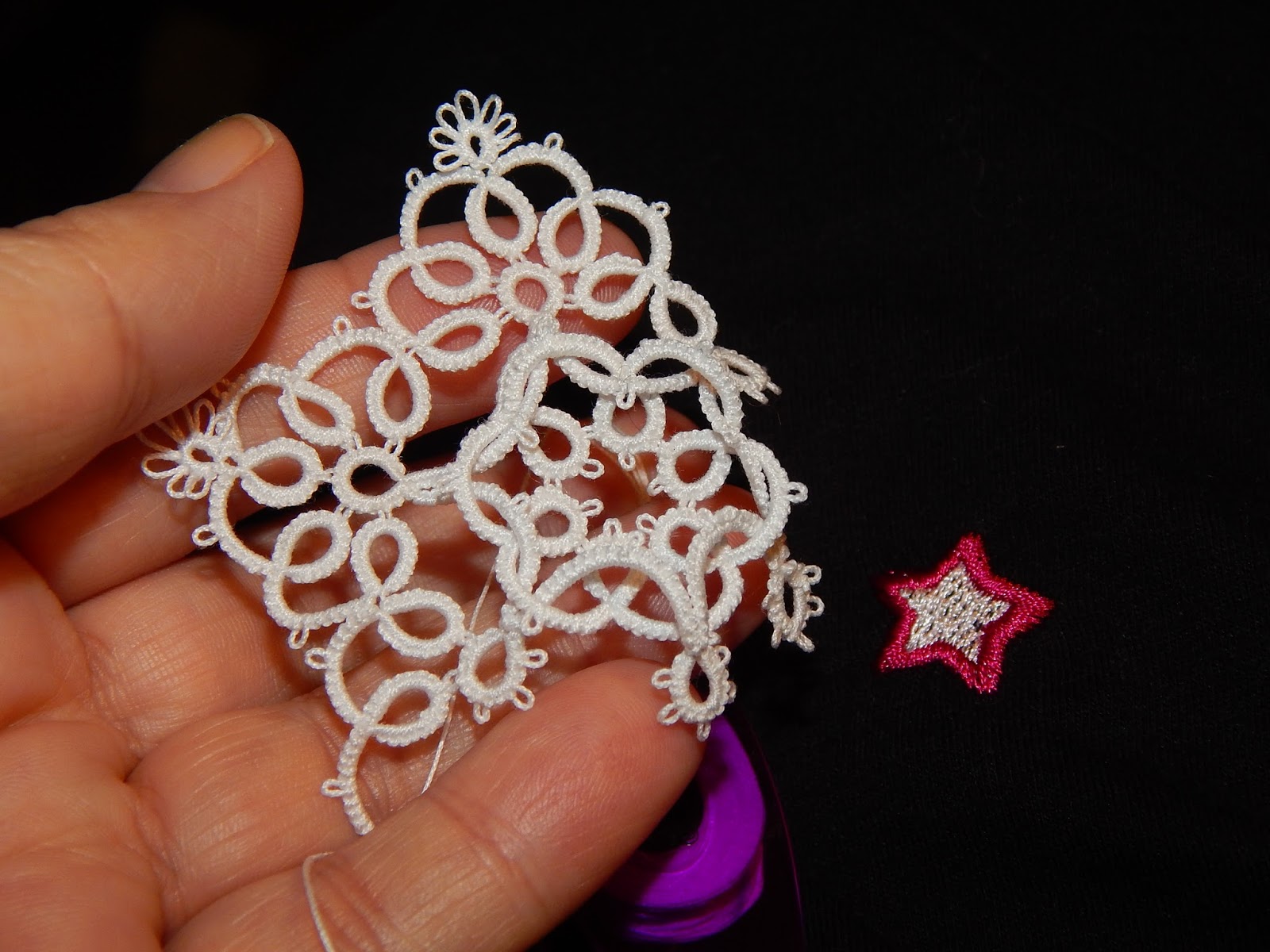 Carollyn's Tatting Blog Celtic Snow Pattern by Renulek!