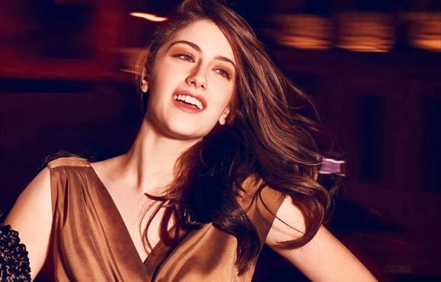 Hazal Kaya Wallpapers HD Free Download ~ Unique Wallpapers