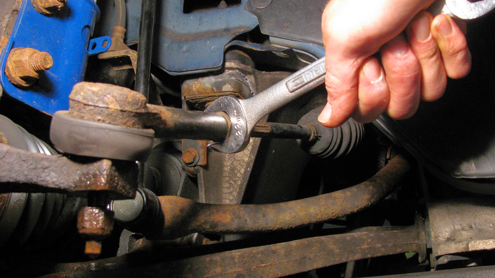 The Original Mechanic How to replace the outer tie rod end on a Dodge