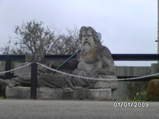 old-father-thames-at-st-johns-lock