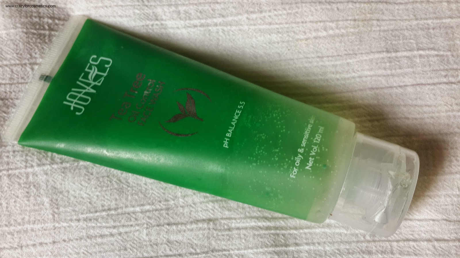 jovees tea tree oil control face wash review- jovees tea tree oil control face wash India- jovees tea tree oil control face wash price in india- face wash for acne- Product Review- Natural products for skin