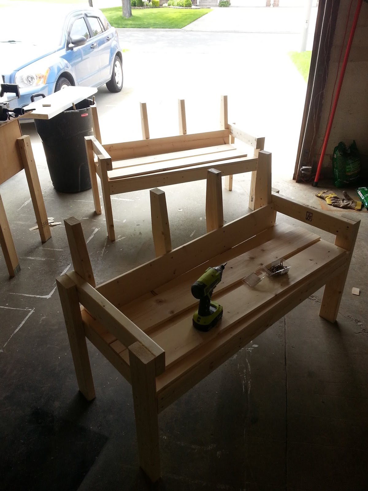 Do It Yourself Builds How to Build a Simple 2x4/1x6 Benches + Table