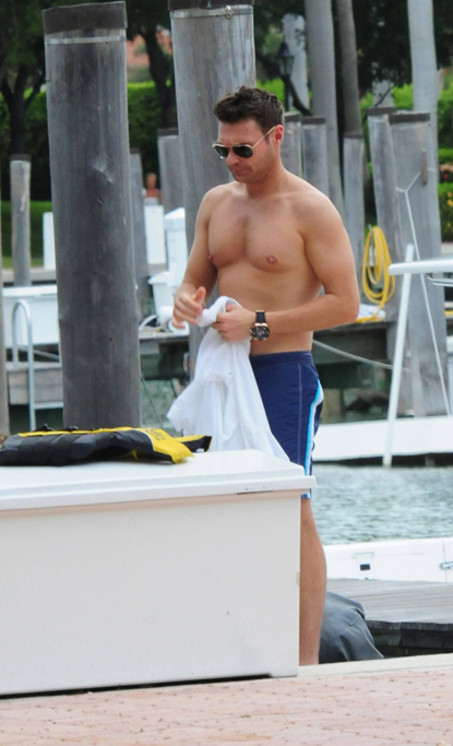 Photos Fat Ryan Seacrest Shirtless Pictures.