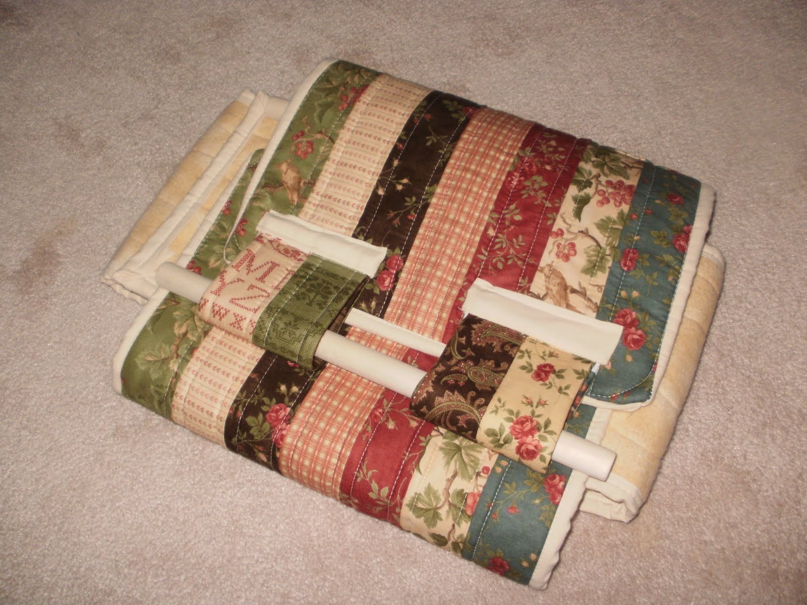 Home Designs by Amanda Casserole Carrier Tutorial...