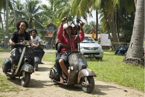 Only In Indonesia Geng Rempit Vespa