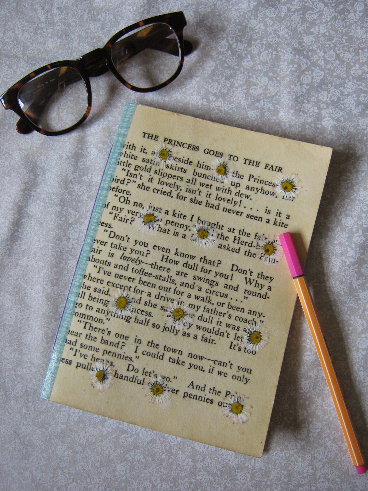 How To Make a Pressed Flower Notebook Awake + Make A Blog for