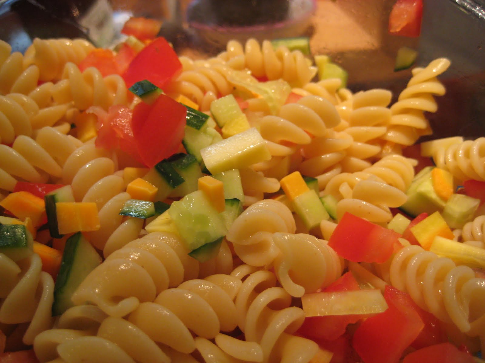 Devour Canada Creamy Parmesan Pasta Salad