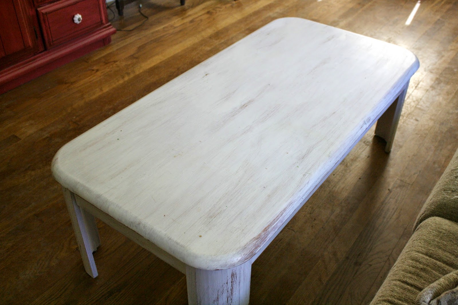 The Junk Nest DIY Painted Coffee Table