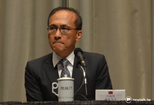 行政院長林全27日表示,婚姻平權涉及很多主觀價值,「不是行政院說了算」,立法院最後的決定,就代表社會溝通後的結果。 行政院長林全27日表示,婚姻平權涉及很多主觀價值,「不是行政院說了算」,立法院最後的決定,就代表社會溝通後的結果。