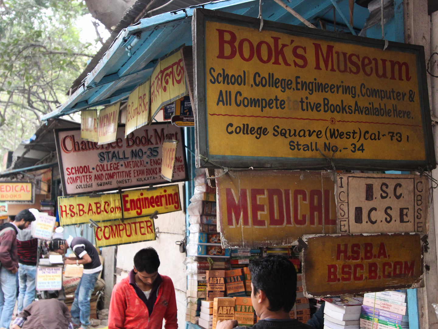 Hello Talalay Book Stalls In Kolkata