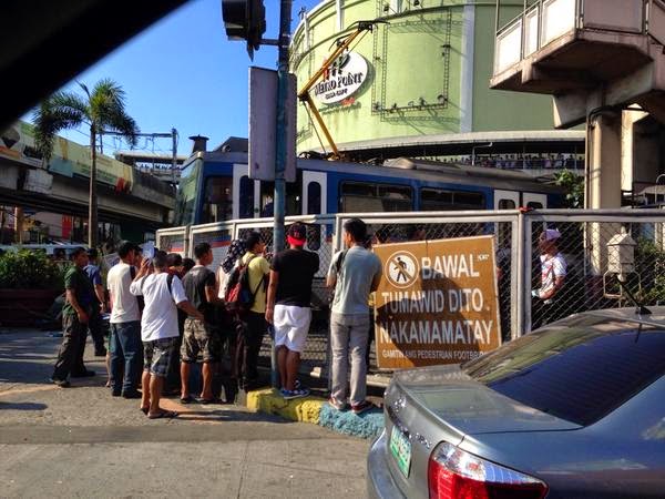 Breaking: Defective Train near MRT EDSA-Taft station hits the wall; 4