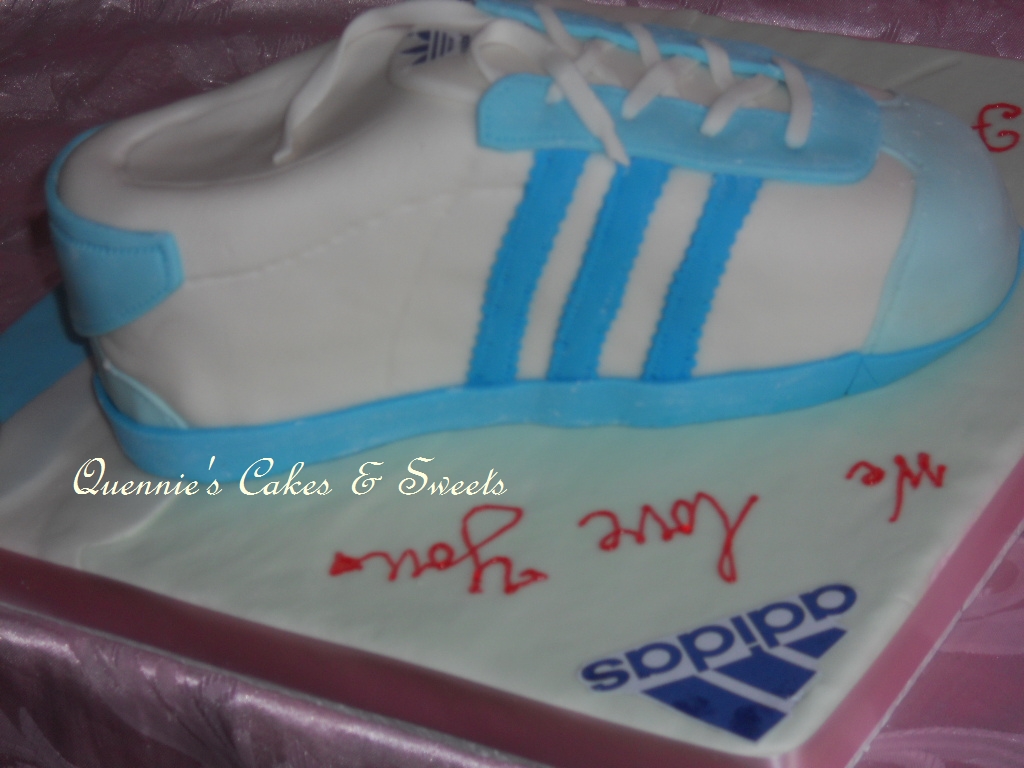 Quennie's Cakes & Sweets: Sneaker Cakes