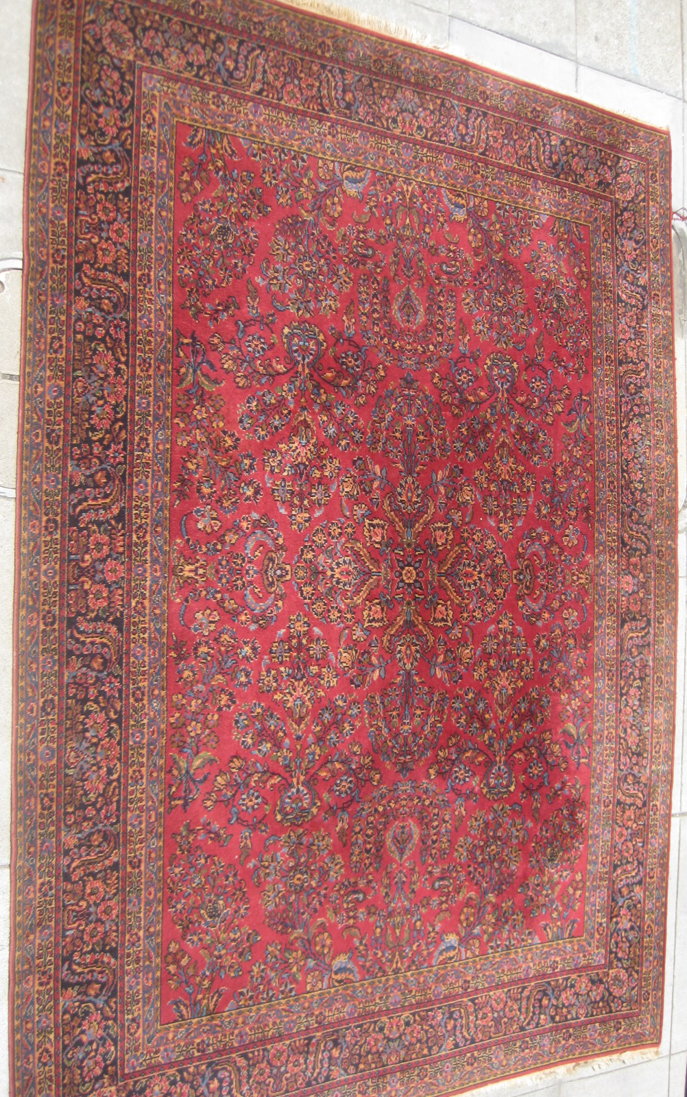 UHURU FURNITURE & COLLECTIBLES SOLD 9' X 12' Karastan Rug 300