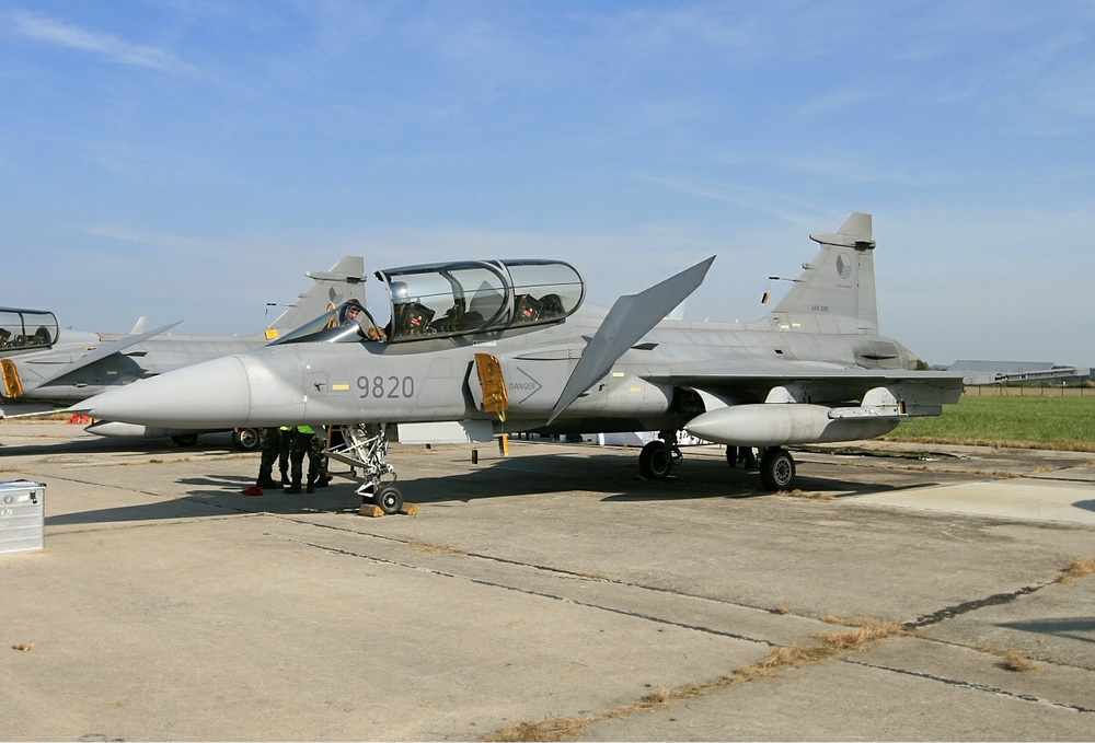 Czech_Air_Force_Saab_Gripen_Lebeda.jpg