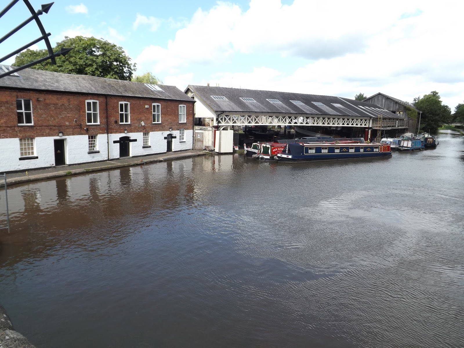 NB Holderness Out of Chester.