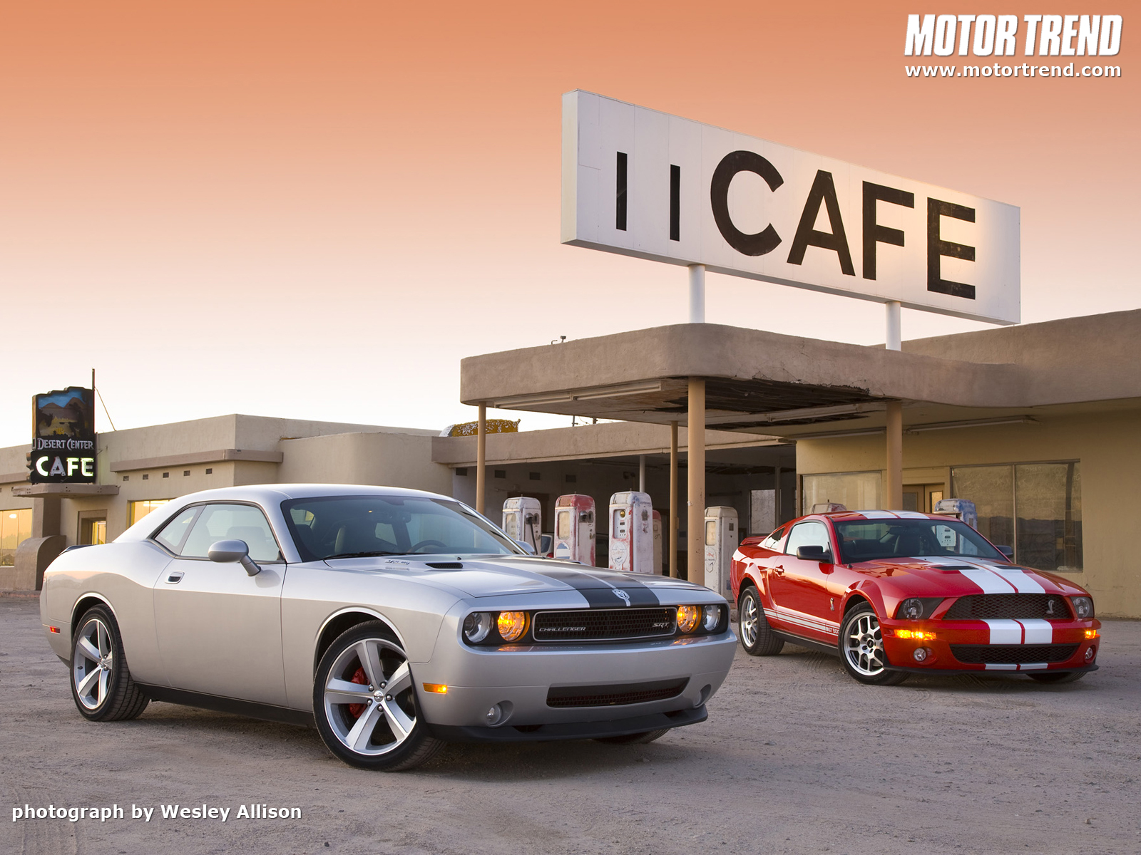 http://3.bp.blogspot.com/-32r1USTgEOk/UEcqL6sMoFI/AAAAAAAASBY/lXPBDz3GQk8/s1600/wallpaper-de-carros-papel-de-parede.jpg