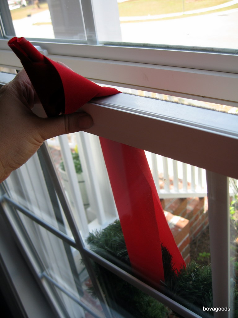 Christmas Goods: An Easy Way to Hang Window Wreaths - Charleston Grit
