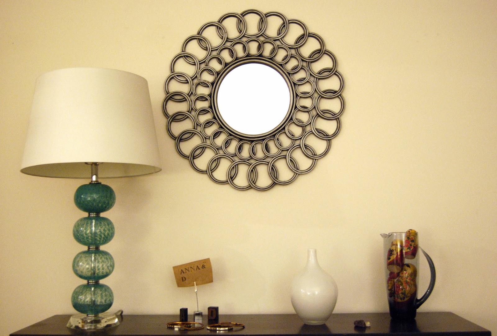 Pieces of Anna: Bargain Hunting: Statement-Making Mirror