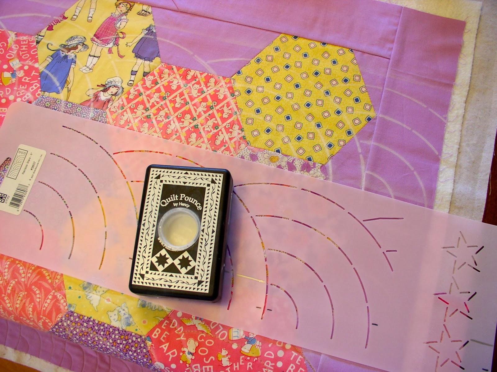 LuAnn Kessi Hexagon Baby Quilt......Quilting Done