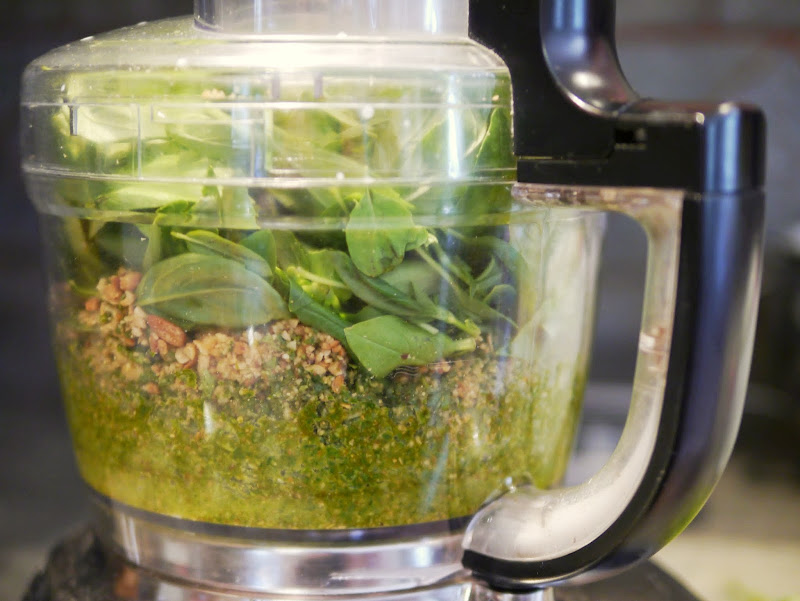 Basil Freezing Recipe by Backwoods Mama Josée Bergeron