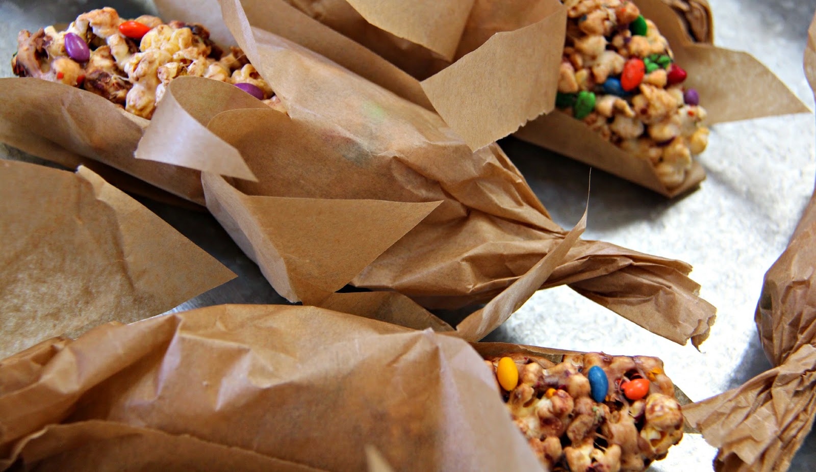 Moore Minutes Indian Popcorn Ball Corn Husks, Wishbone Charms, and