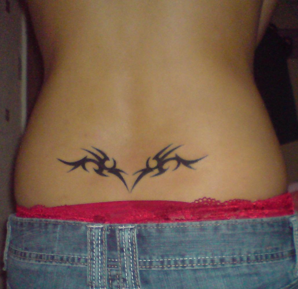 http://3.bp.blogspot.com/-33dNBuJurzs/UAPrAnmeAZI/AAAAAAAABCM/6fOwn7tDLlw/s1600/lower-back-tattoos-designs+%2810%29.jpg