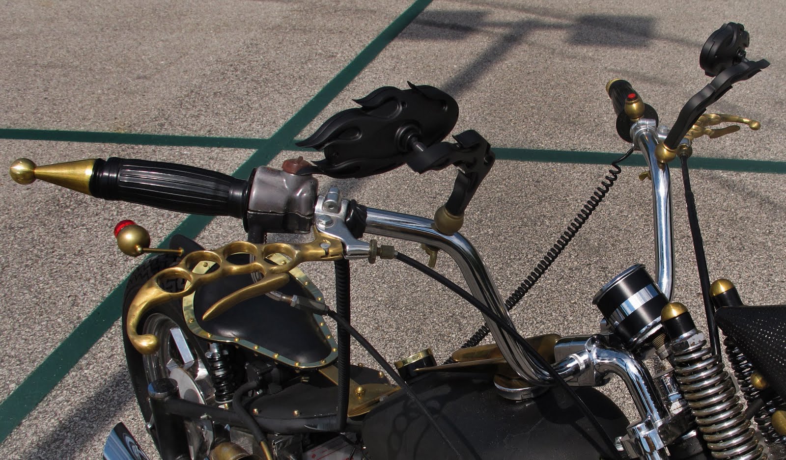 Art Choppers Post 10 Brake and clutch levers installed