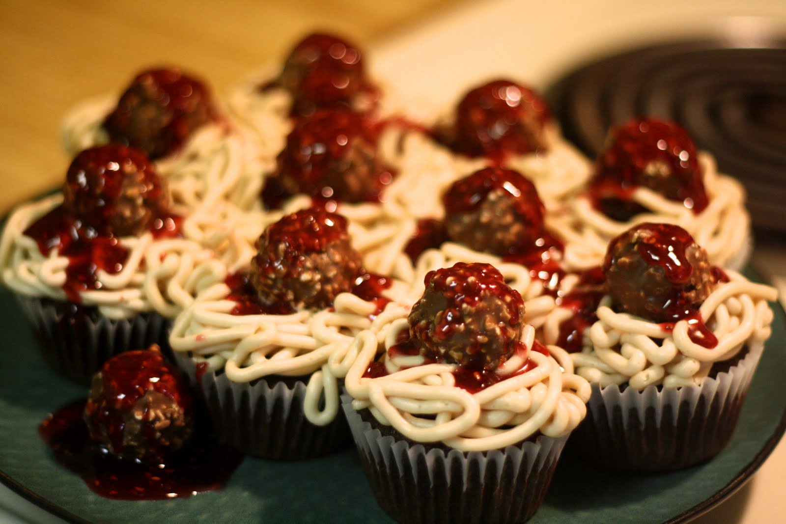 flour child baking spaghetti & meatballs cupcakes