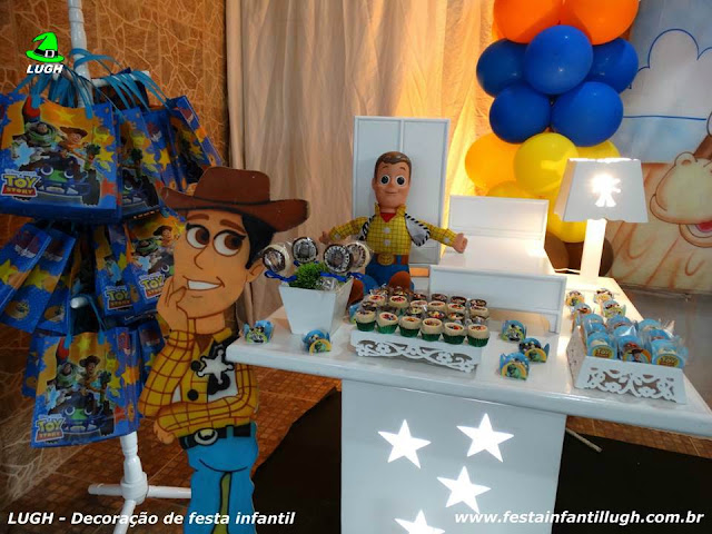 Toy Story - decoração provençal luxo - Detalhes imagem 01 Festa infantil Toy Story - mesa decorada provençal luxo