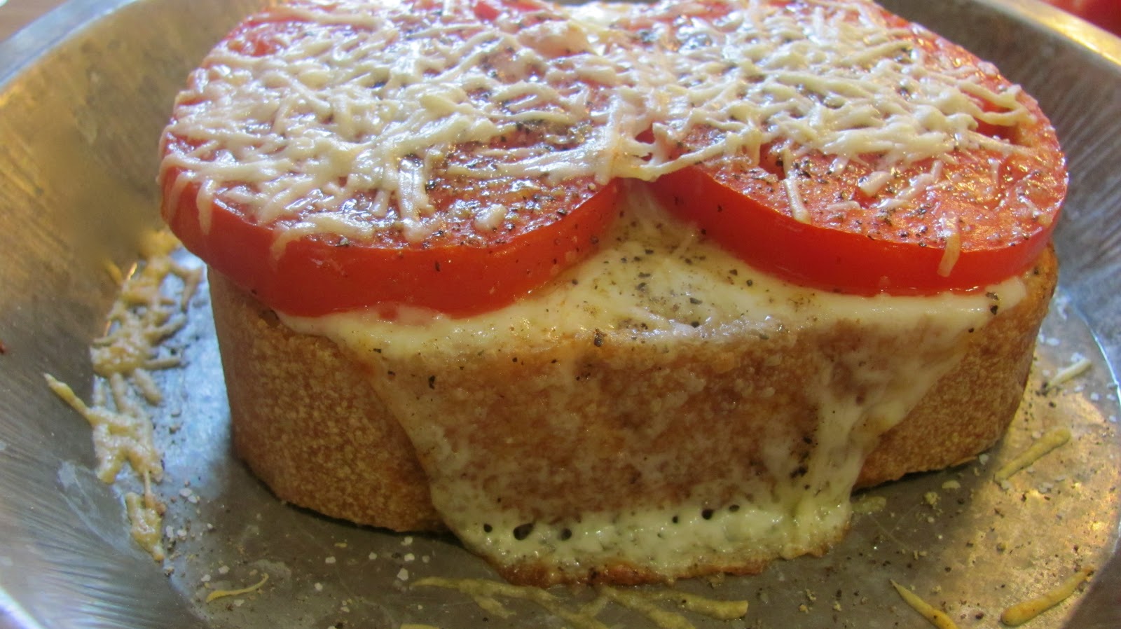 Sprinkle Some Sunshine! summertime tomato sandwich party!