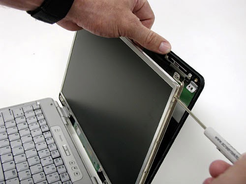 Solusi Kerusakan Hardware Laptop Yang Paling Umum 