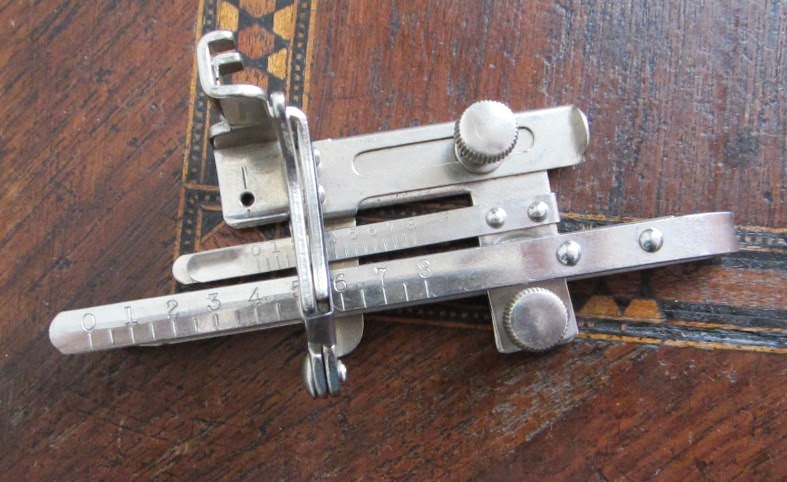 Identification d'accessoires pour des machines à coudre anciennes Gmp