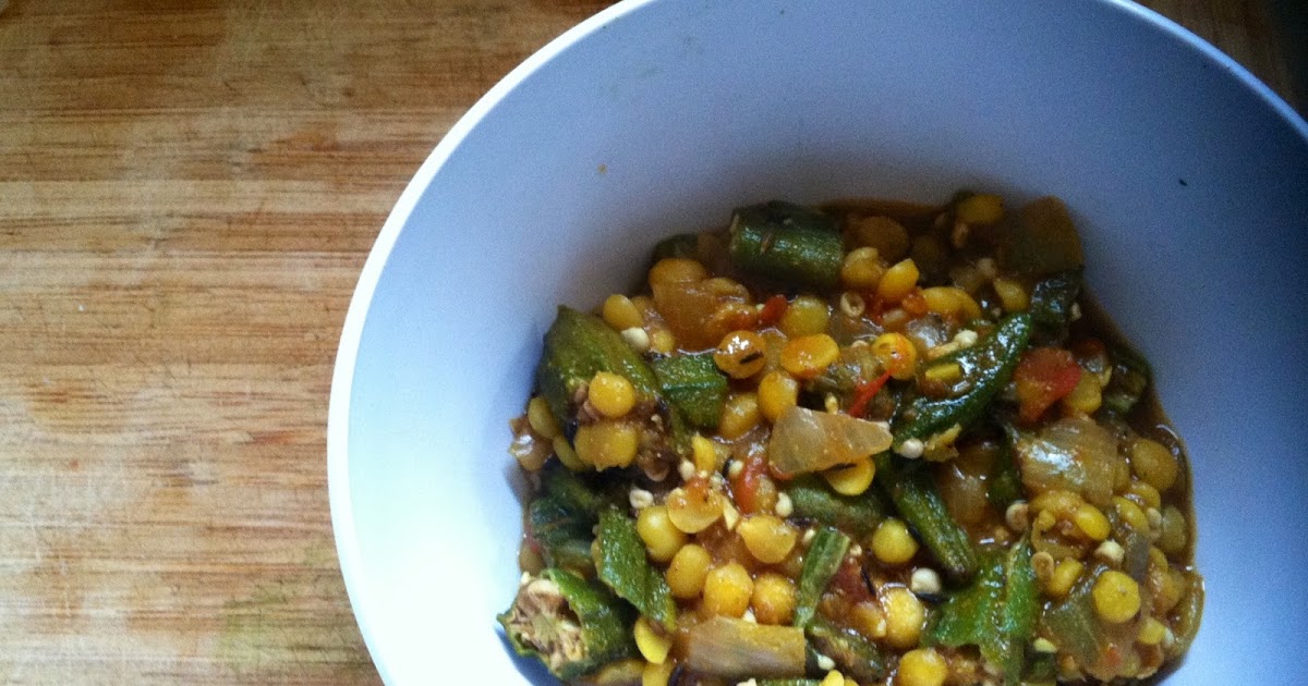 Hannah's Bananas Okra and Lentil Curry