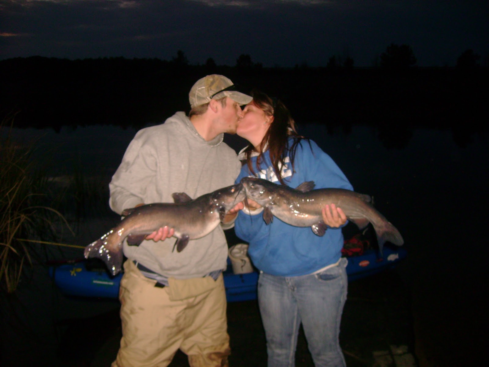 MAN POWERED FISHING Curiosity Caught the Cat Big Catfish at Jordan
