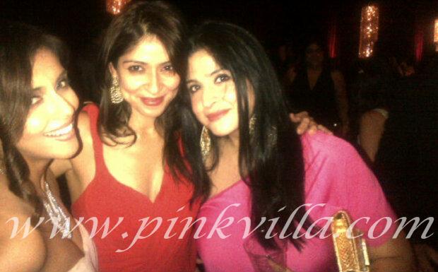 Asin at a party with more friends - (3) - Asin ~~~ here and there