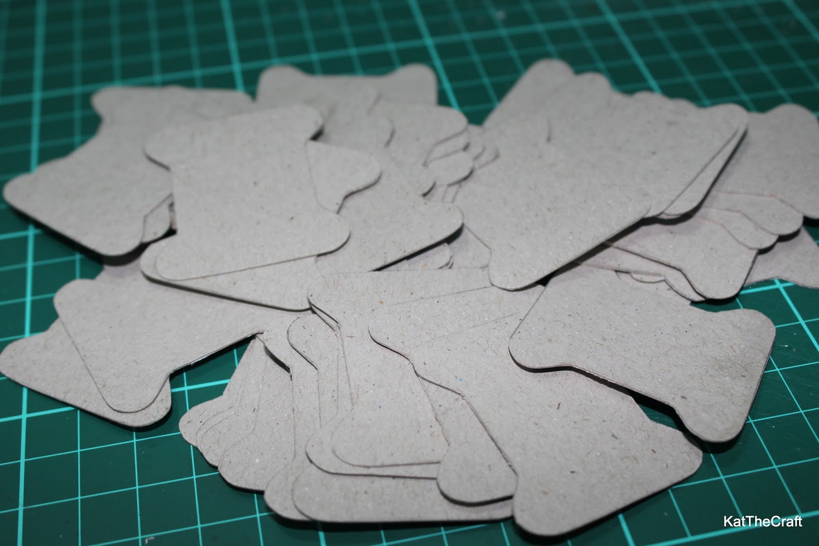 So Many Things to Do, So Little Time DIY Embroidery Floss Bobbins and
