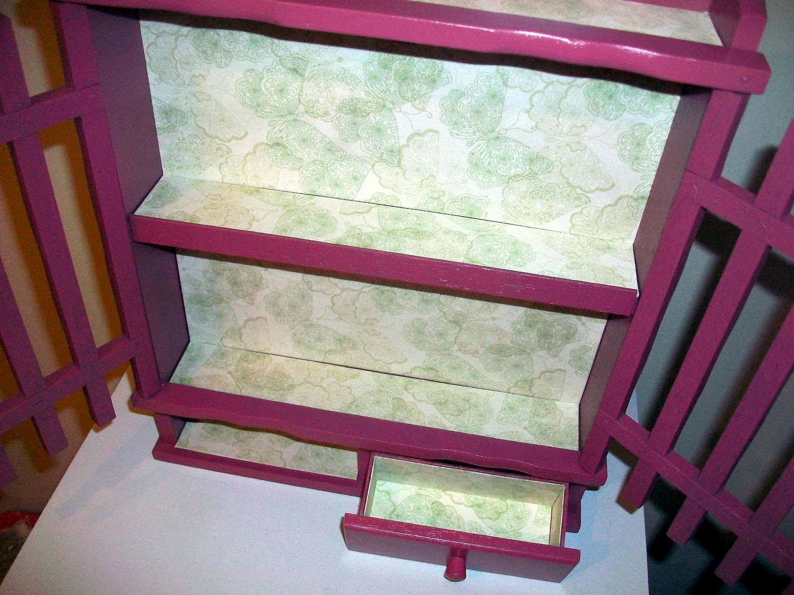 Salt And Pepper Makers Jewellery Organizer with a Spicy Past