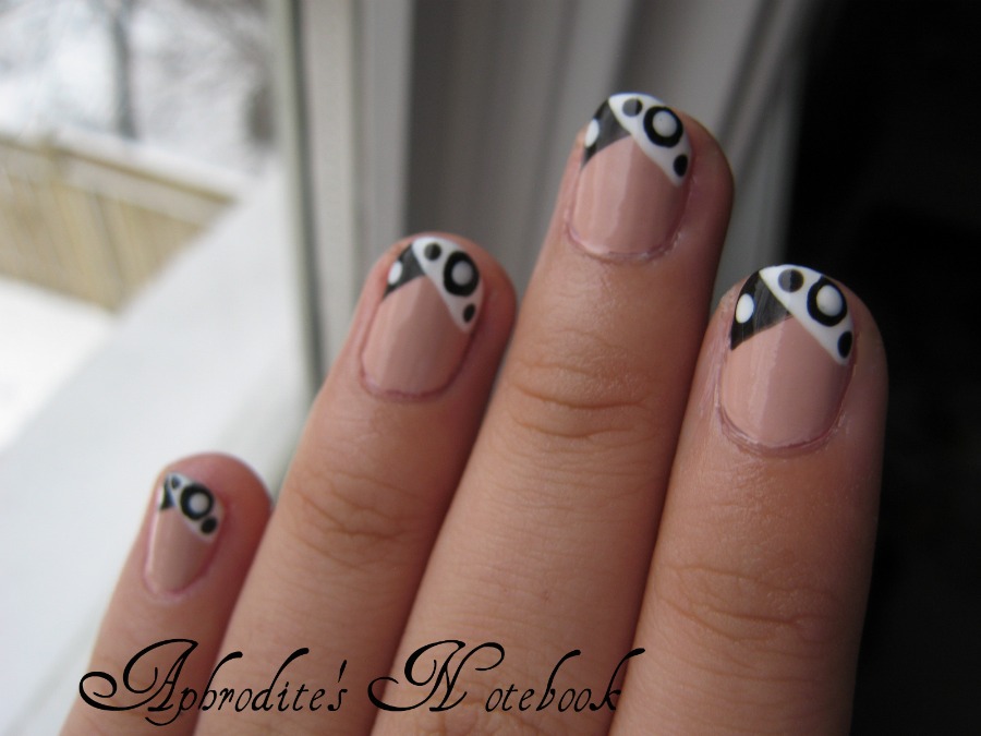 black and puple nail design