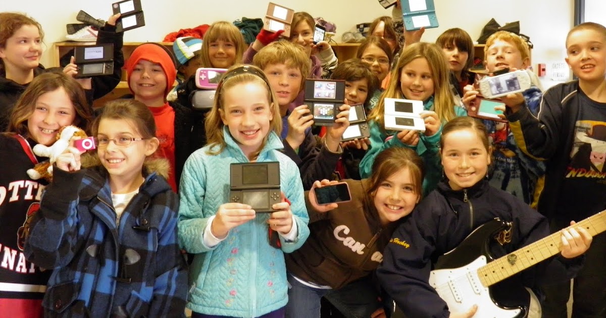 Let Them Be Kids Carleton Place JLC JOURNEE APPORTE UN JOUET A L