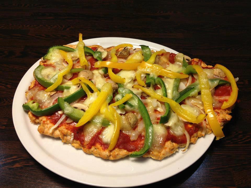 Bodybuilding and Fitness Recipes Chicken Crust Pizza (Gluten Free, Low