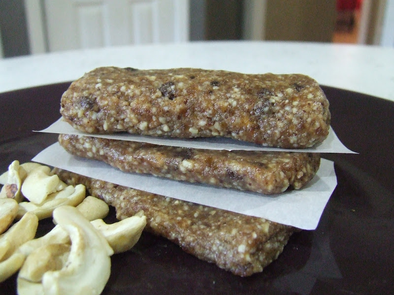 Homemade Chocolate Chip Cookie Dough Lara Bars {Paleo & Gluten Free