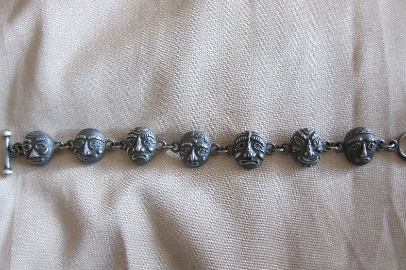 The Constant Crafter Hope Market and Art Box in Hongdae