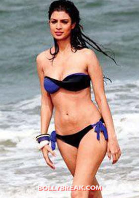 Tena Desae hot bikini body - (2) - Tena Desae Bikini Wallpapers