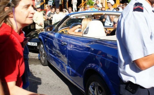 Blonde Causes Most Expensive Car Crash Hrm Shaker