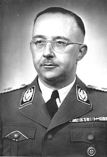 410px-Bundesarchiv_Bild_183-S72707,_Heinrich_Himmler.jpg