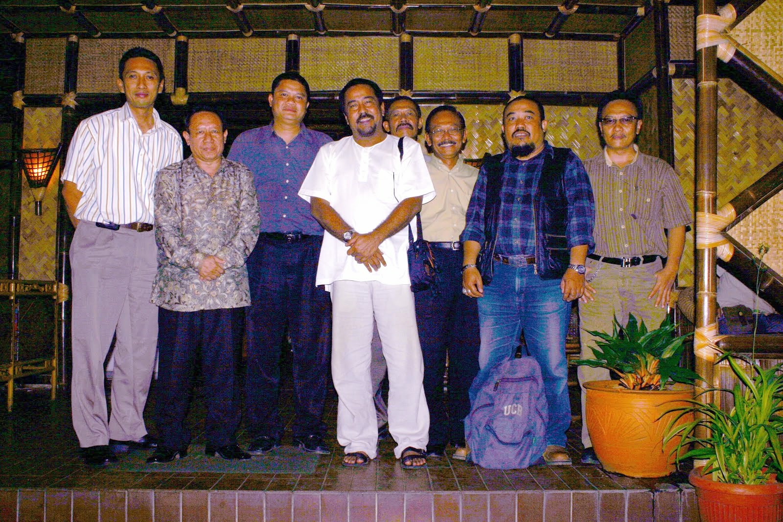 Bersama H. Rano Karno di RM. Panyawangan. 2006